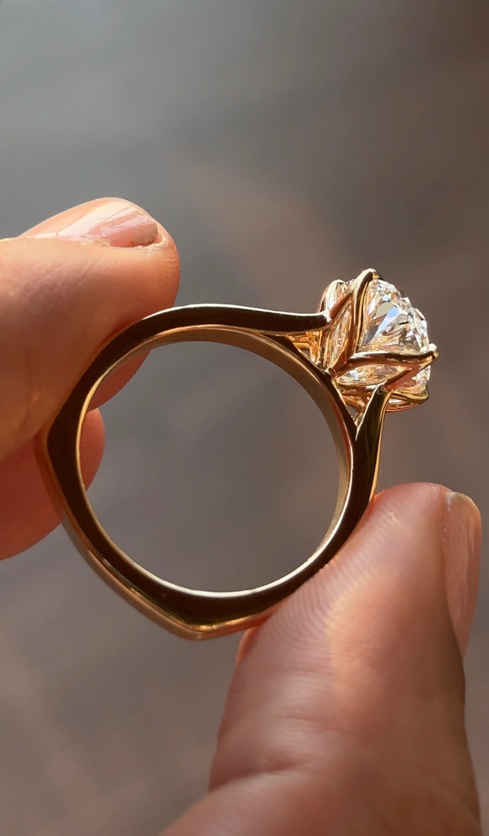 Oval Split Double Band Lab-Grown Diamond Ring, IGI-Certified, tulip setting detail