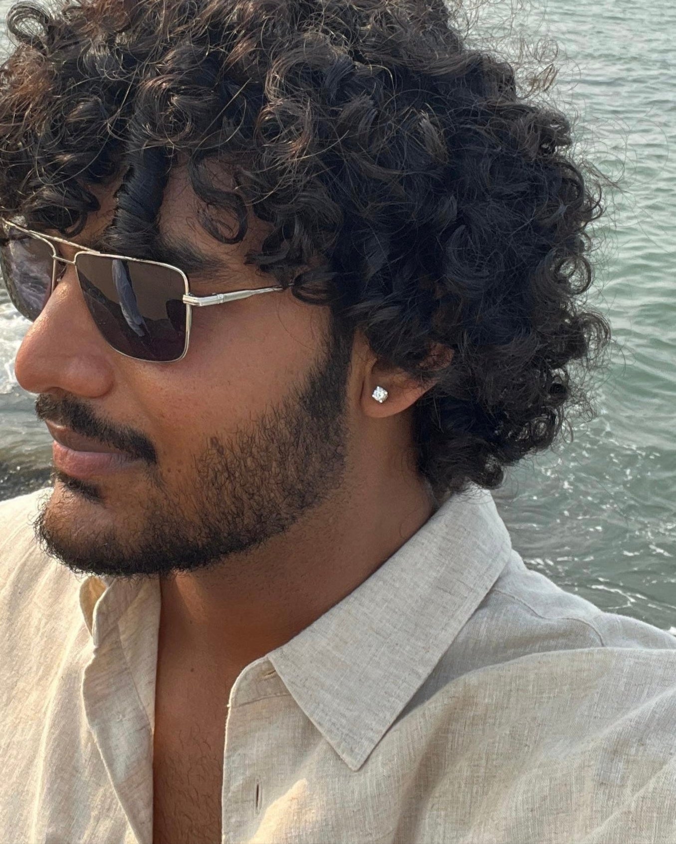 “14K Gold Diamond Stud for Men”  “Men’s Gold Studs India”  “Handcrafted Diamond Earrings for Men”