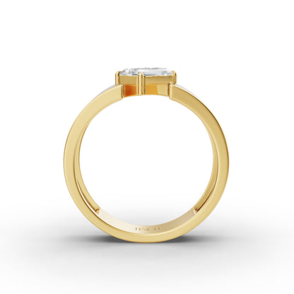 Oblique Emerald Men’s Engagement Ring in Lab Grown Diamond