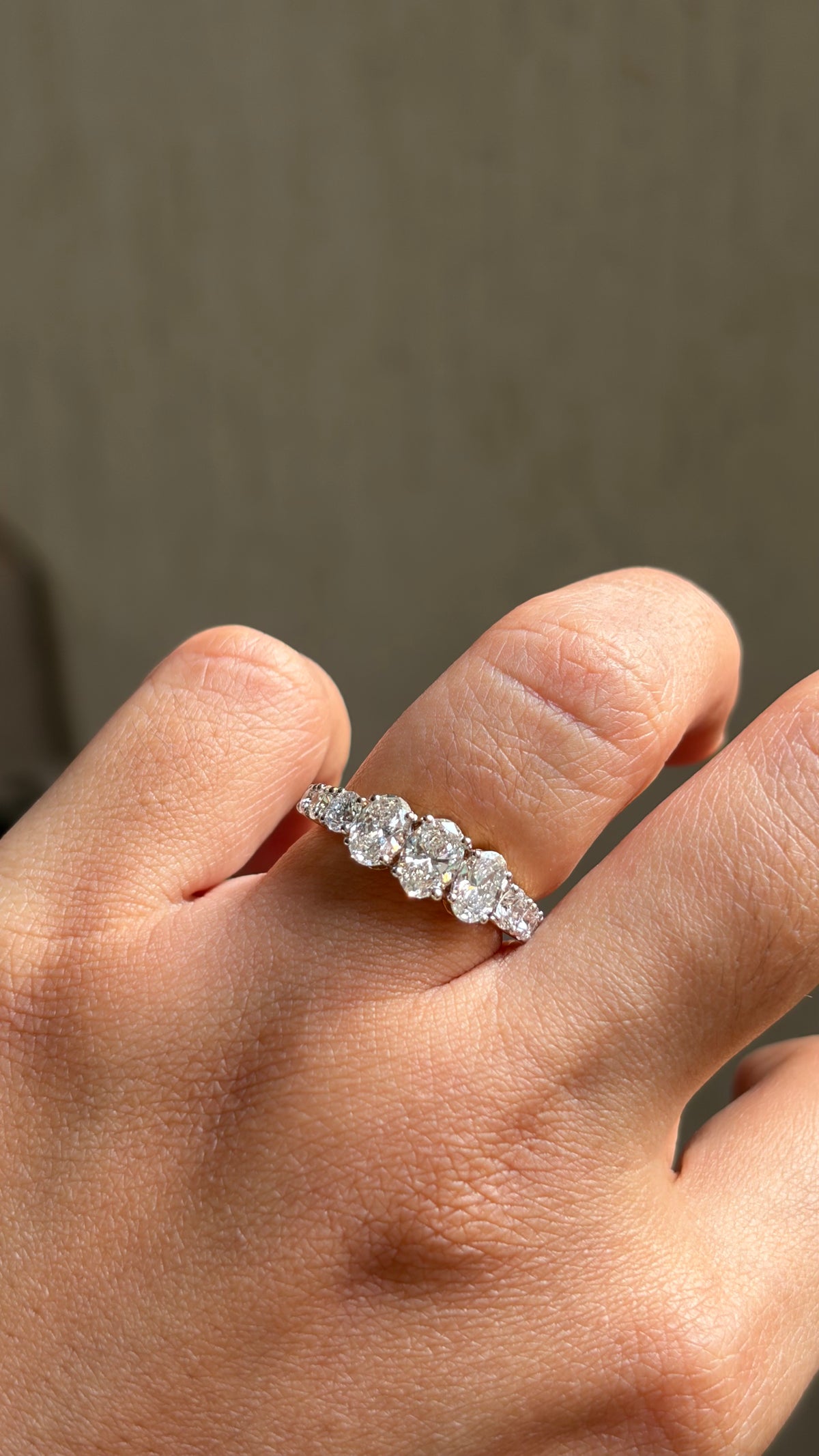 Gradual Oval Stack Ring