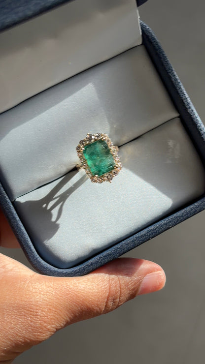 Noor Bagh Emerald Ring