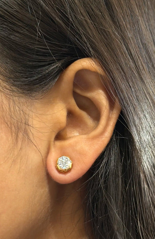 Round Diamond Crown Setting Stud Earrings
