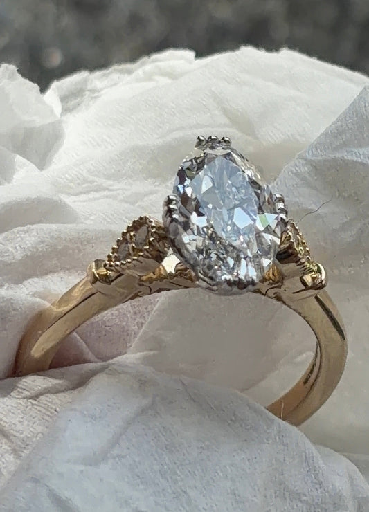 Moval Vintage Ring