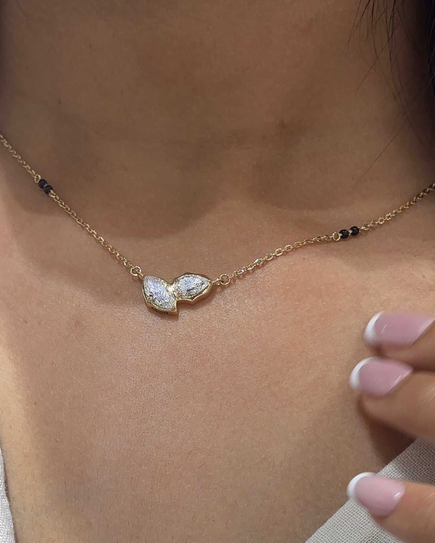 Ardhya Toi et Moi Mangalsutra – Modern Two Stone Necklace for Women