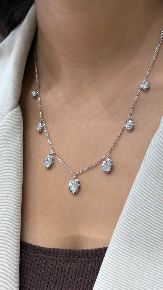 ARDHYA Dangling Pear Crown Setting Mangalsutra in Lab Grown Diamond