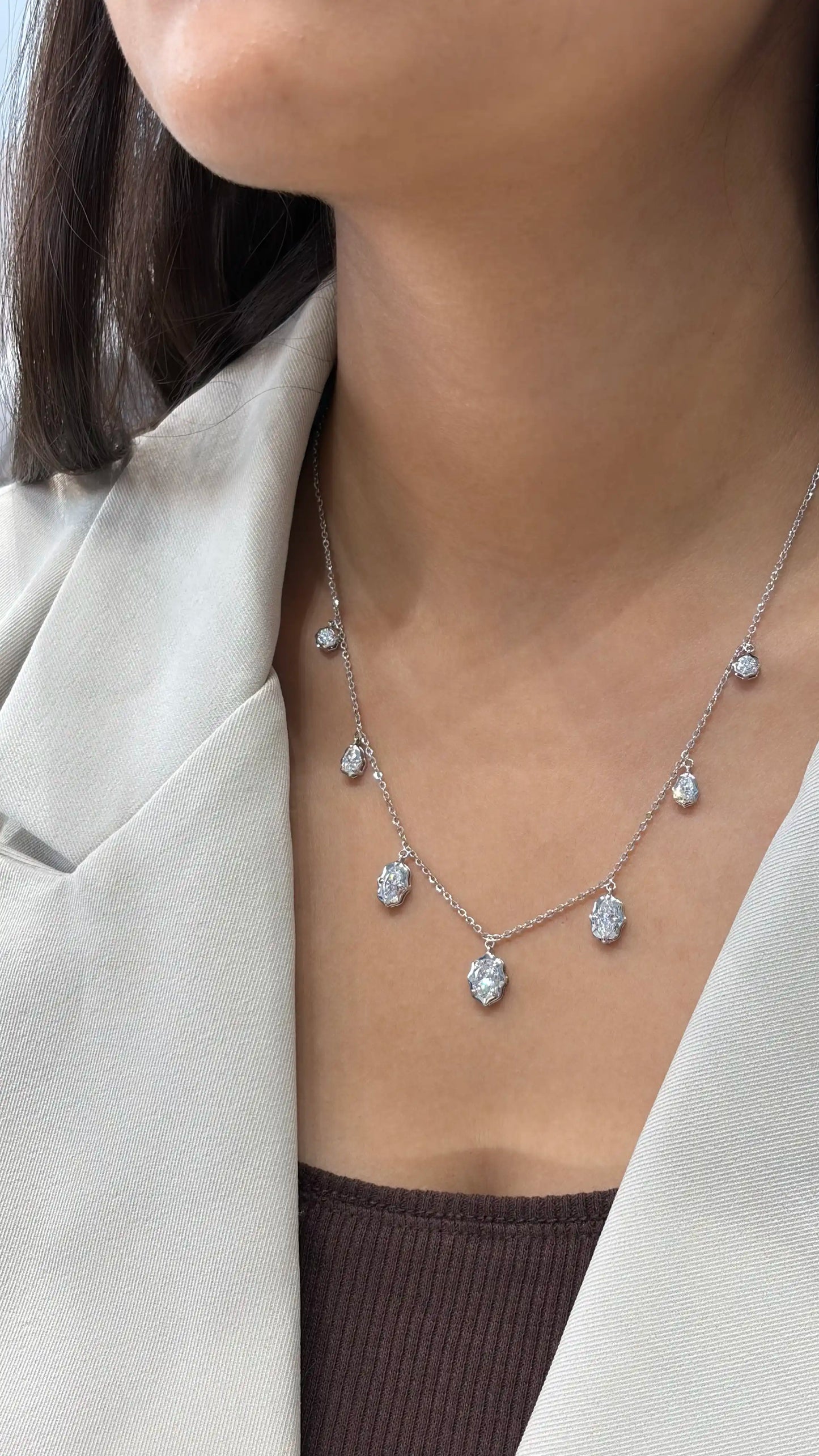 ARDHYA Dangling Pear Crown Setting Mangalsutra in Lab Grown Diamond