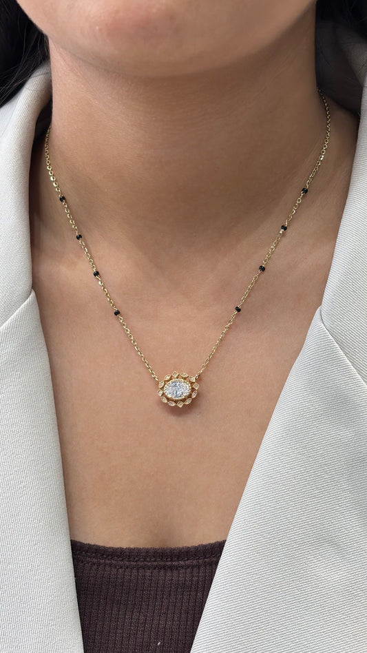 Mewari Oval Cluster Halo Mangalsutra in Lab Grown Diamond