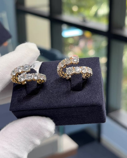 Round Brilliant Cluster Diamond Band