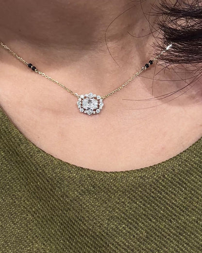 Taj Ashoka Cut Cluster Minimal Modern Mangalsutra