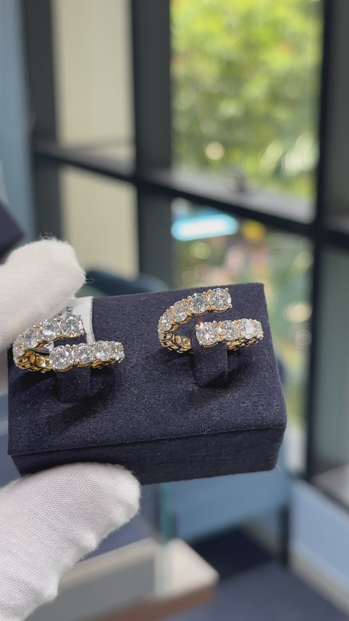 Round Unbound Gradual Infinity Ring | Lab-Grown Diamond